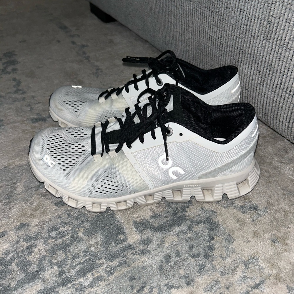 On Cloud X Running sneakers
